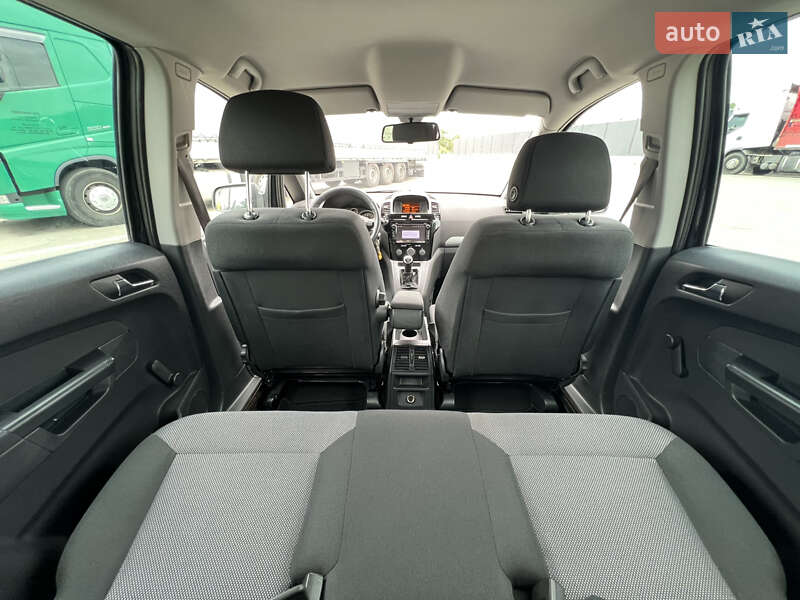 Минивэн Opel Zafira 2013 в Луцке
