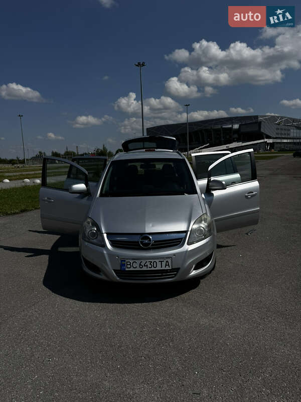 Минивэн Opel Zafira 2009 в Львове