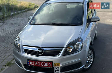 Минивэн Opel Zafira 2006 в 