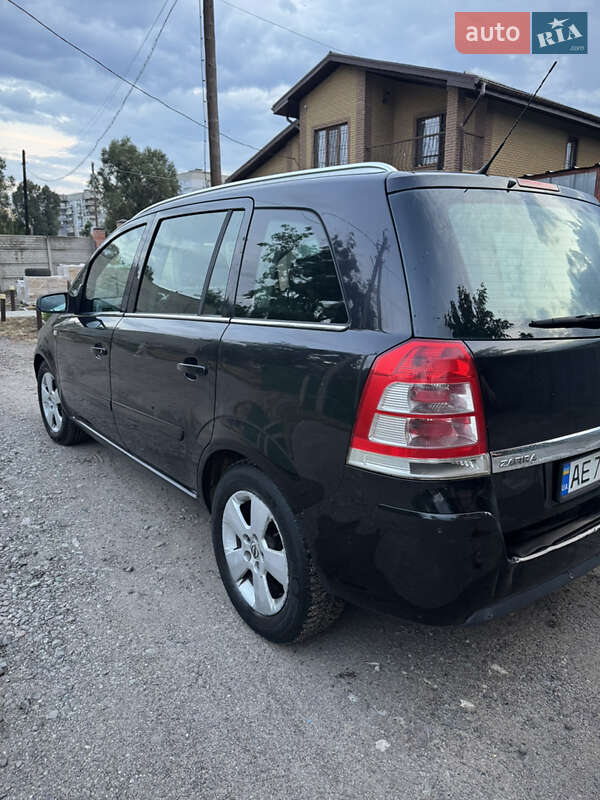 Мінівен Opel Zafira 2008 в Дніпрі