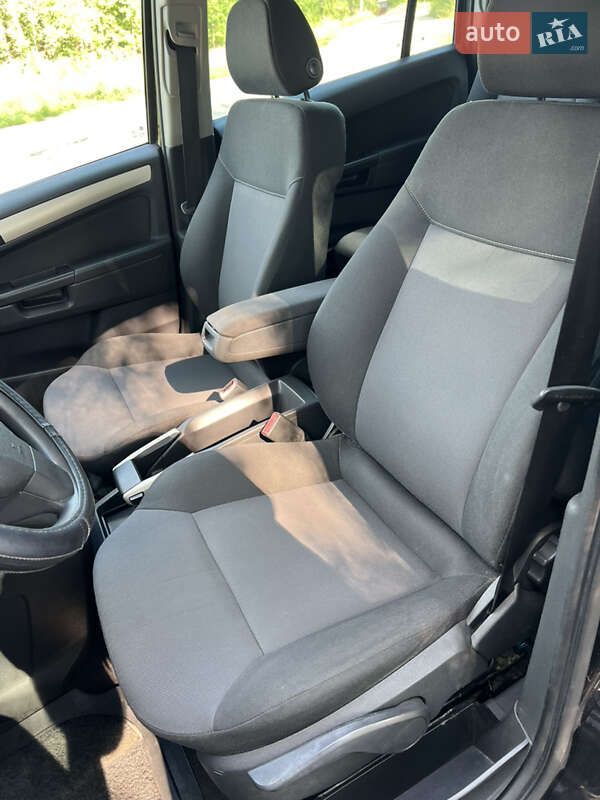 Минивэн Opel Zafira 2008 в Ахтырке фото 17 Минивэн Opel Zafira 2008 в Ахтырке