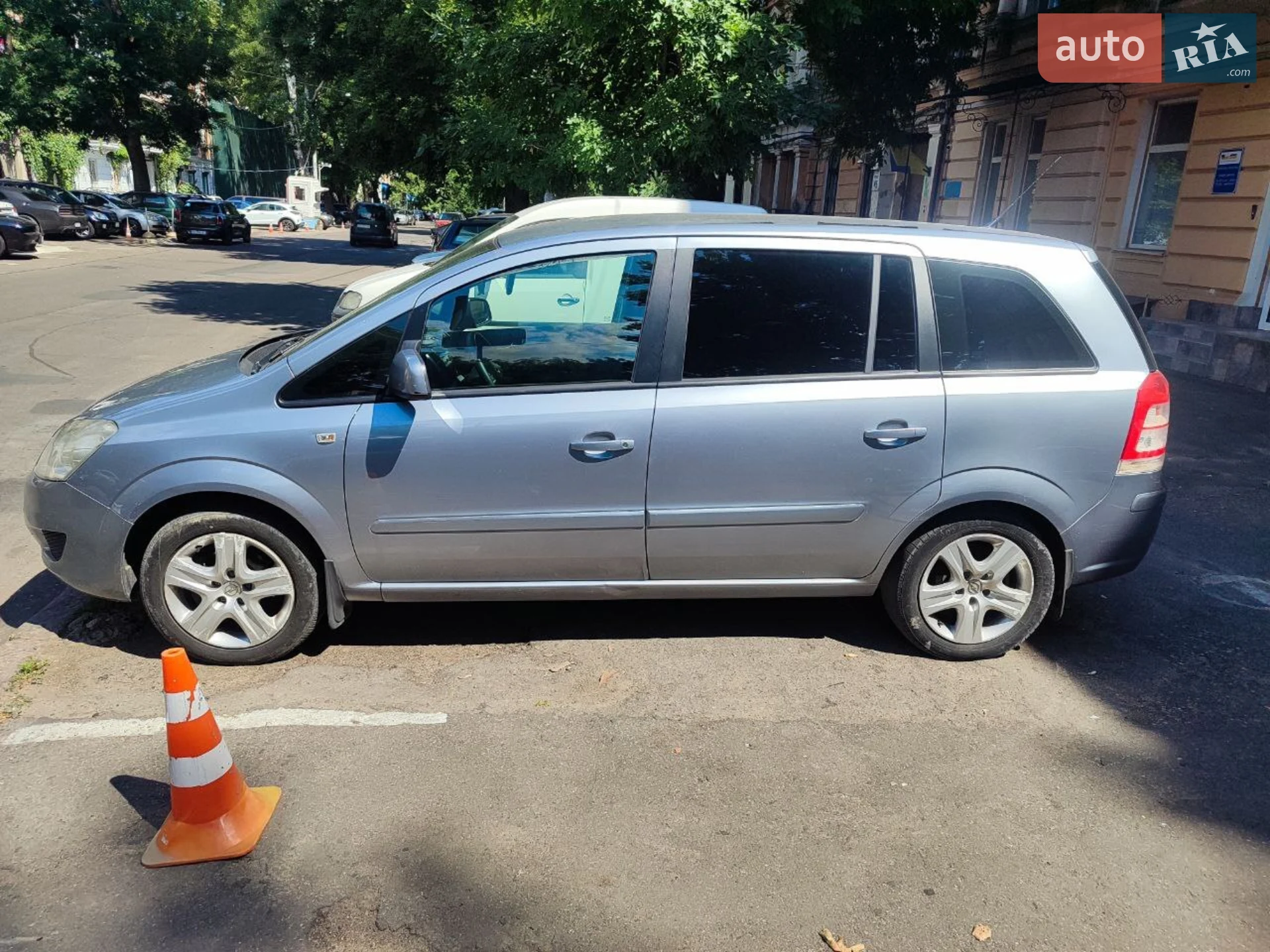 2010 Opel Zafira - мініатюра 17