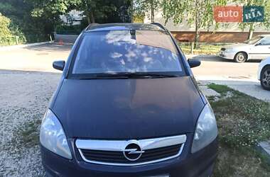 Минивэн Opel Zafira 2007 в Киеве