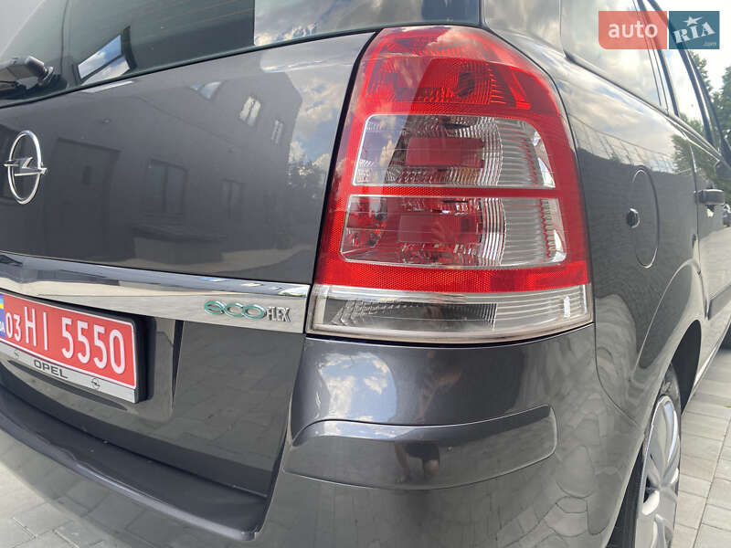Минивэн Opel Zafira 2009 в Луцке