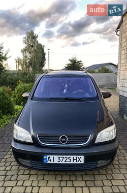 Минивэн Opel Zafira 2002 в Киеве