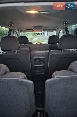 Минивэн Opel Zafira 2011 в 