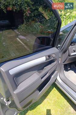 Минивэн Opel Zafira 2007 в 