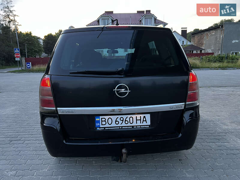 Минивэн Opel Zafira 2006 в Кременце