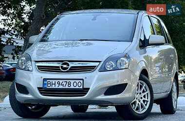 Мінівен Opel Zafira 2010 в Одесі