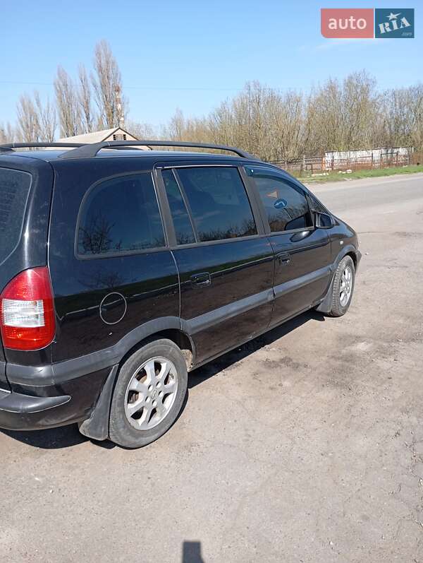 Мінівен Opel Zafira 2003 в Рокитному