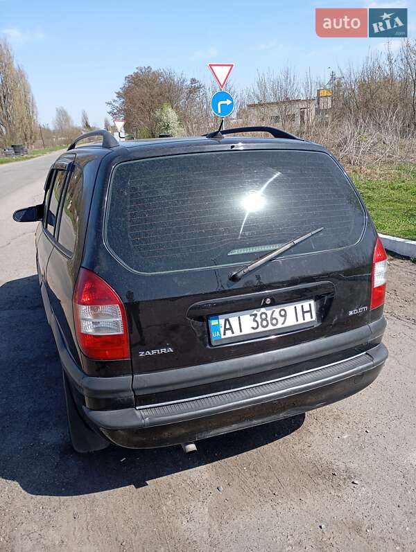 Мінівен Opel Zafira 2003 в Рокитному