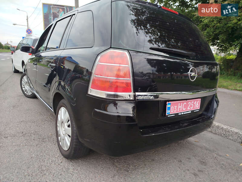 Мінівен Opel Zafira 2007 в Рівному