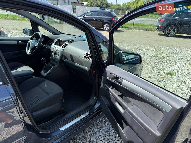 Мінівен Opel Zafira 2008 в Коломиї