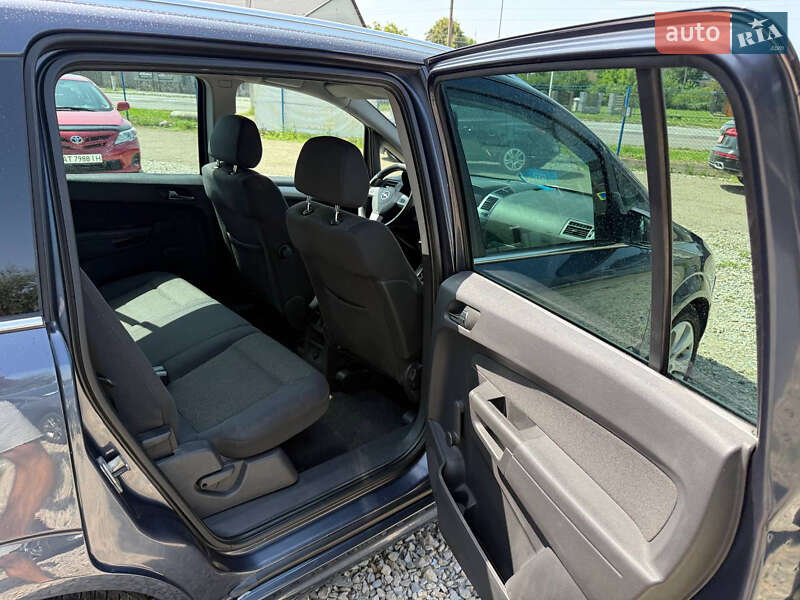 Мінівен Opel Zafira 2008 в Коломиї