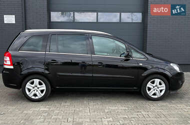 Минивэн Opel Zafira 2011 в 