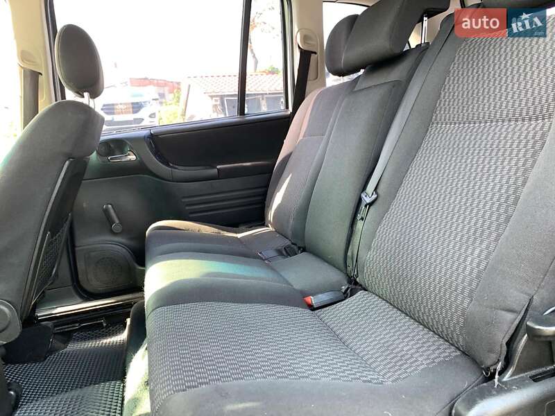 Минивэн Opel Zafira 2004 в Виннице