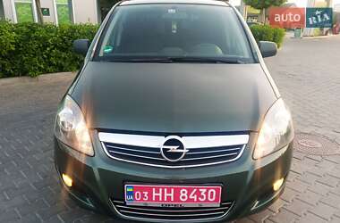 Минивэн Opel Zafira 2010 в 