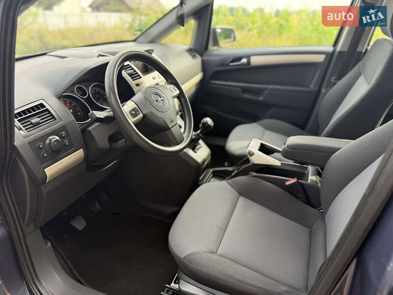 Мінівен Opel Zafira 2008 в Борисполі