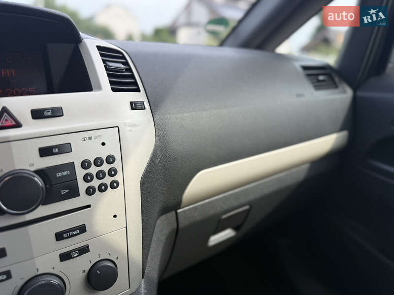 Мінівен Opel Zafira 2008 в Борисполі