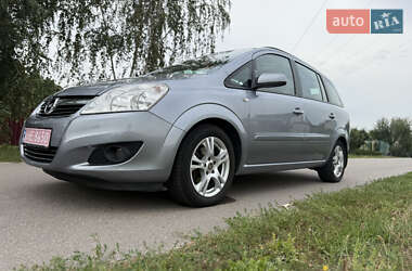 Минивэн Opel Zafira 2008 в 