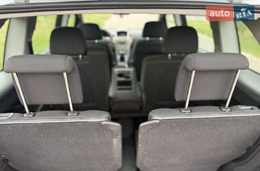 Минивэн Opel Zafira 2008 в 