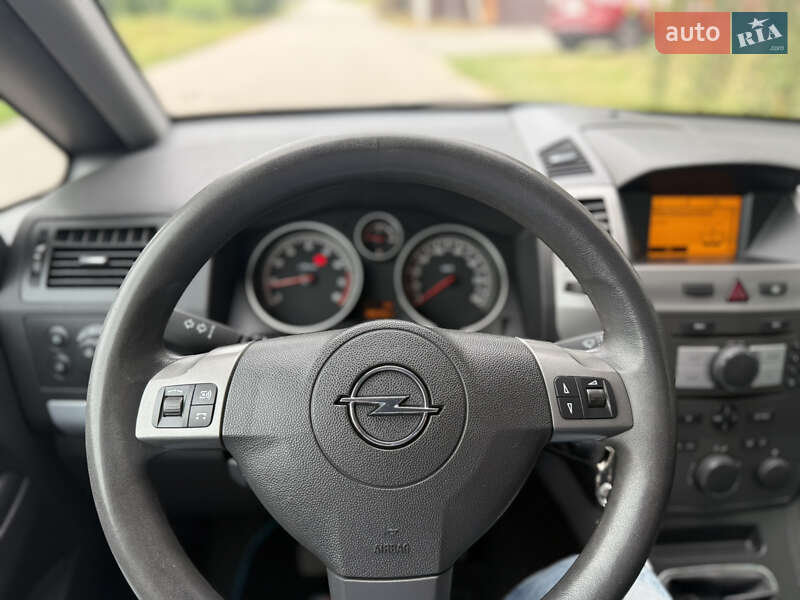Минивэн Opel Zafira 2008 в Борисполе