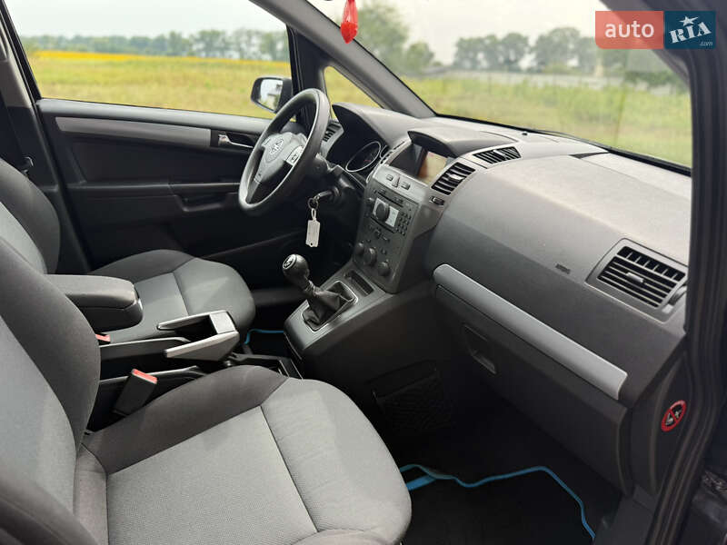 Минивэн Opel Zafira 2008 в Борисполе