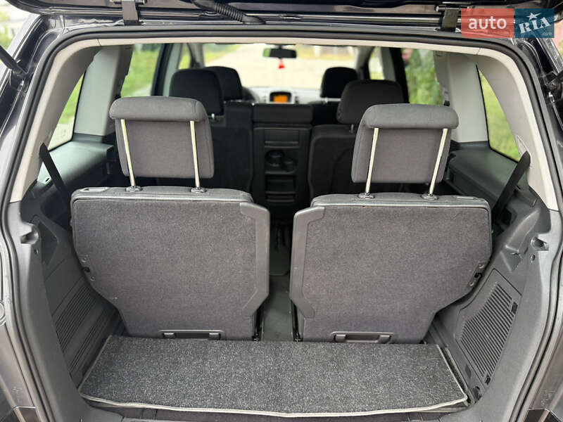 Минивэн Opel Zafira 2008 в Борисполе
