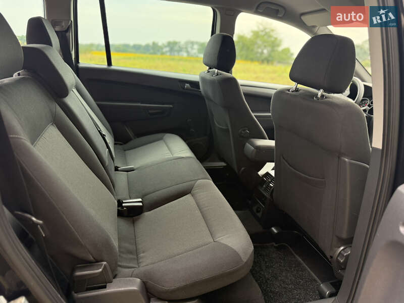 Минивэн Opel Zafira 2008 в Борисполе