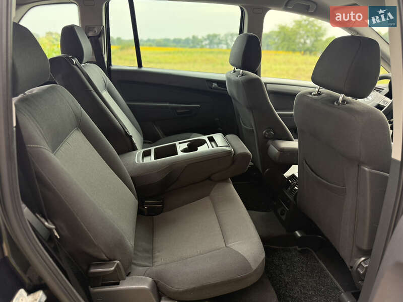 Минивэн Opel Zafira 2008 в Борисполе