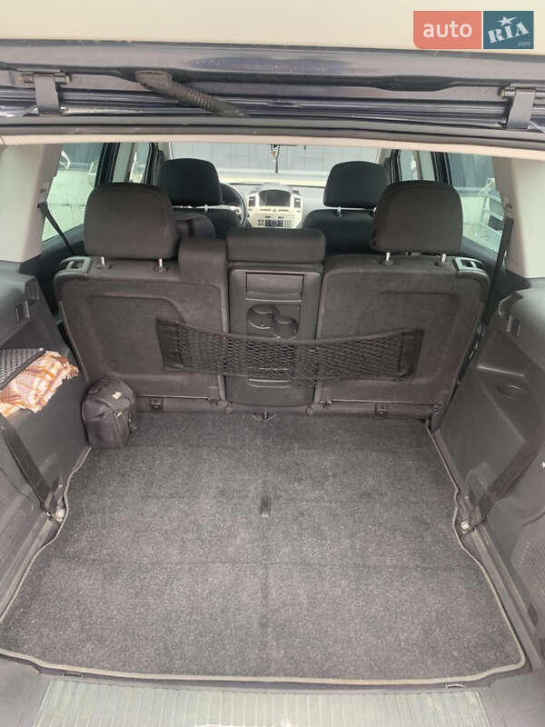 Минивэн Opel Zafira 2008 в Луцке