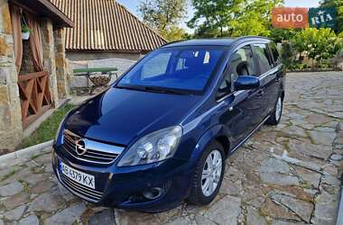 Минивэн Opel Zafira 2011 в Могилев-Подольске