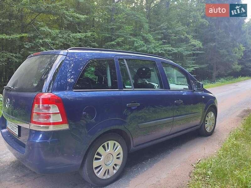 Opel Zafira 2010