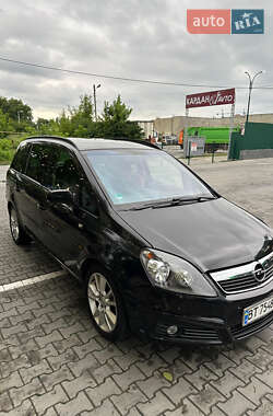 Мінівен Opel Zafira 2006 в Чернівцях