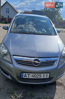 Мінівен Opel Zafira 2008 в Долині