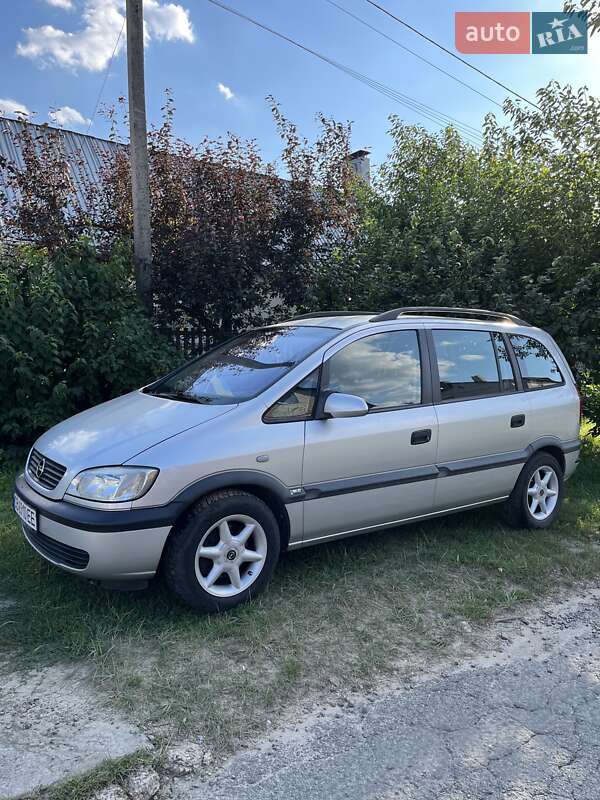 Минивэн Opel Zafira 2002 в Чернигове фото Минивэн Opel Zafira 2002 в Чернигове
