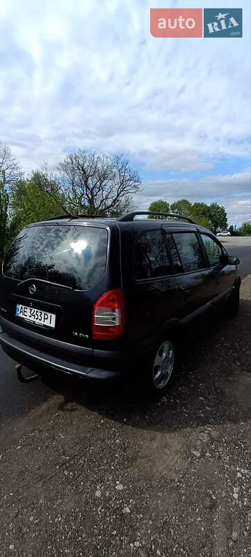 Мінівен Opel Zafira 2003 в Дніпрі