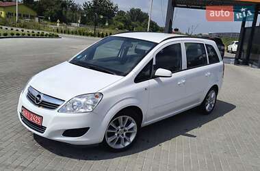 Минивэн Opel Zafira 2009 в Золочеве