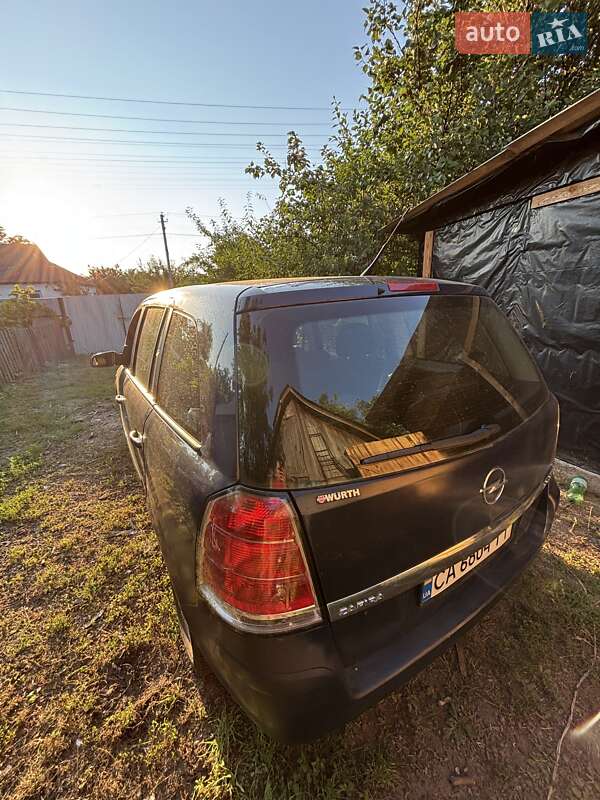 Мінівен Opel Zafira 2006 в Черкасах