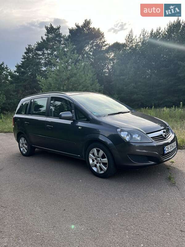 Минивэн Opel Zafira 2012 в Остер фото 3 Минивэн Opel Zafira 2012 в Остер