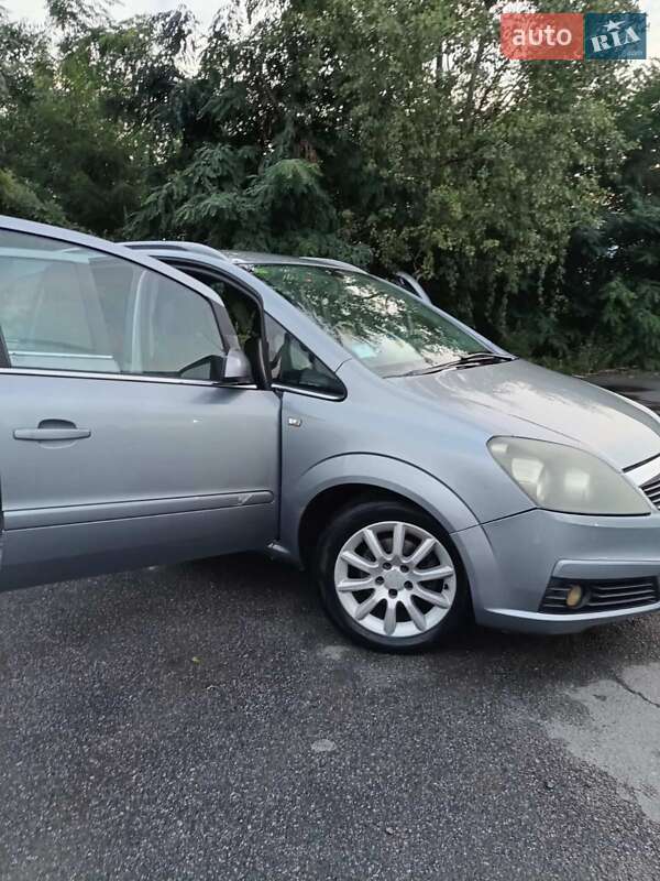 Opel Zafira 2006
