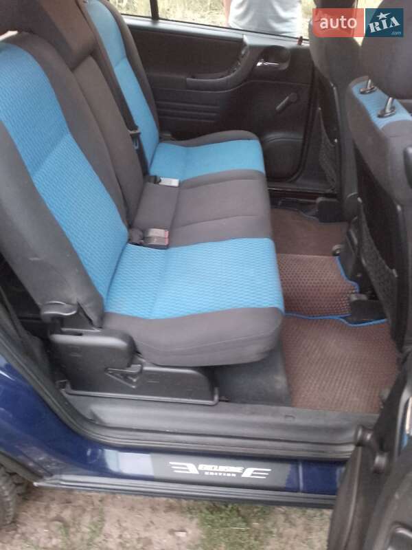 Минивэн Opel Zafira 2003 в Сумах
