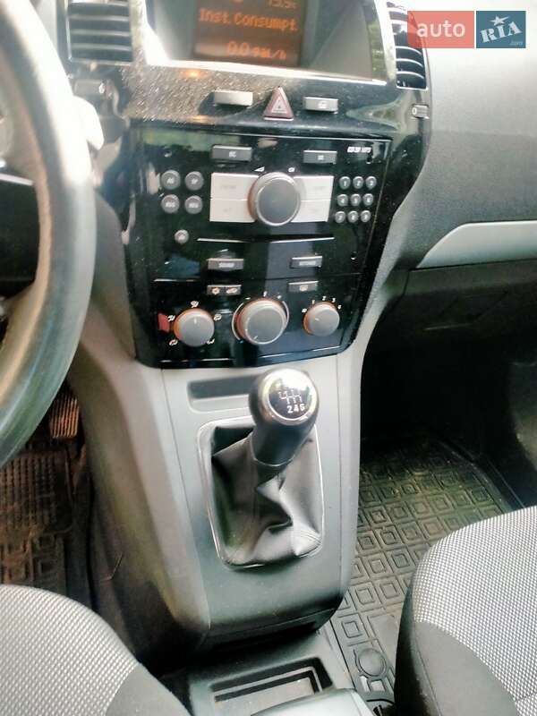 Минивэн Opel Zafira 2011 в Чернигове фото 4 Минивэн Opel Zafira 2011 в Чернигове