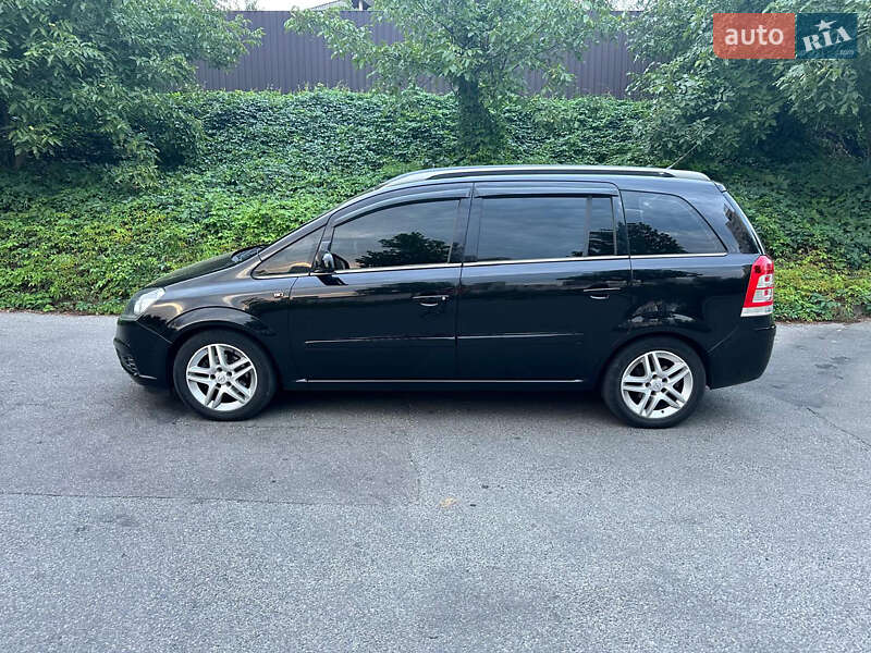 Мінівен Opel Zafira 2006 в Києві
