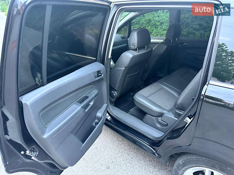 Мінівен Opel Zafira 2006 в Києві