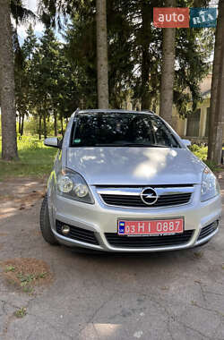 Минивэн Opel Zafira 2006 в Бердичеве