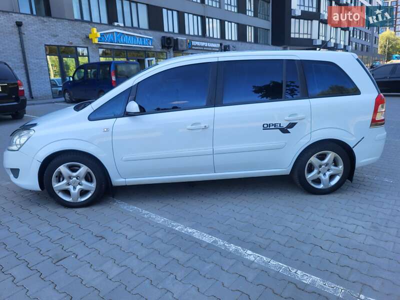 Мінівен Opel Zafira 2008 в Хмельницькому