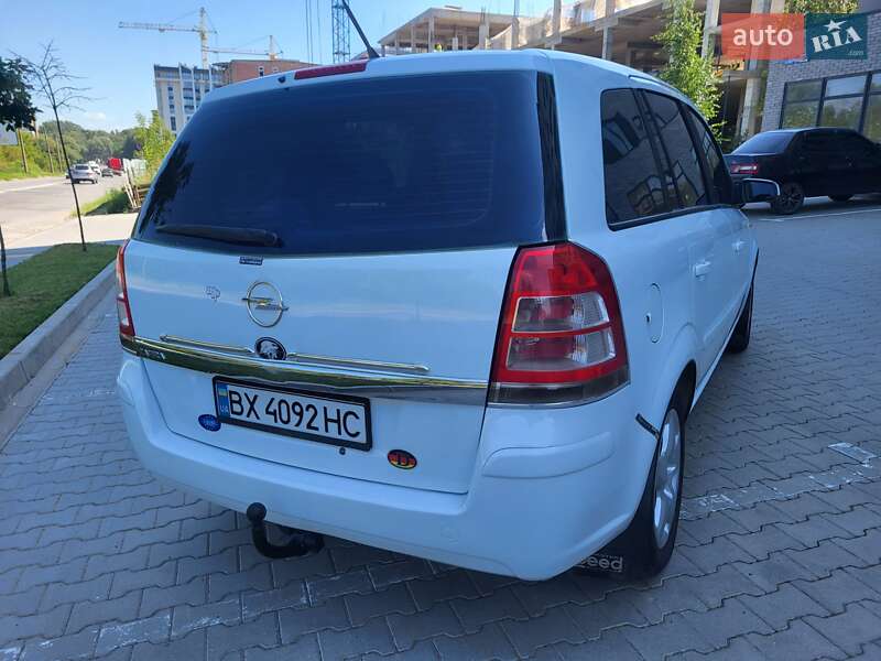 Мінівен Opel Zafira 2008 в Хмельницькому