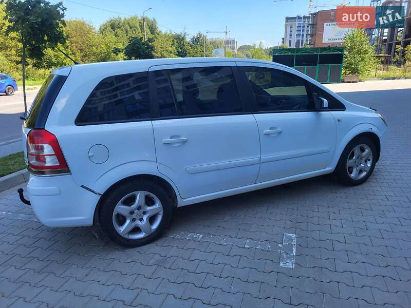Мінівен Opel Zafira 2008 в Хмельницькому