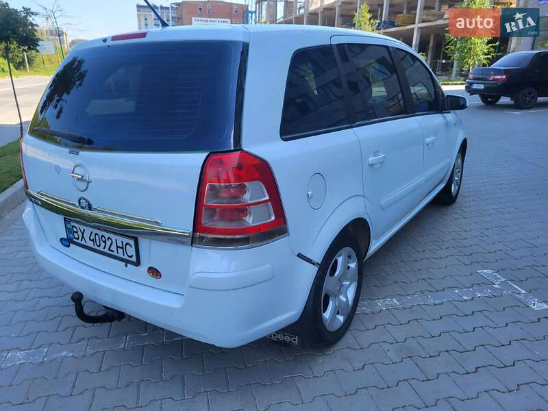 Мінівен Opel Zafira 2008 в Хмельницькому